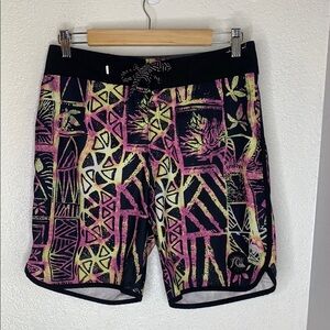 Quiksilver Highline Surfsilk Tribal Print Board Shorts Size 28 Surf Swim Y2K